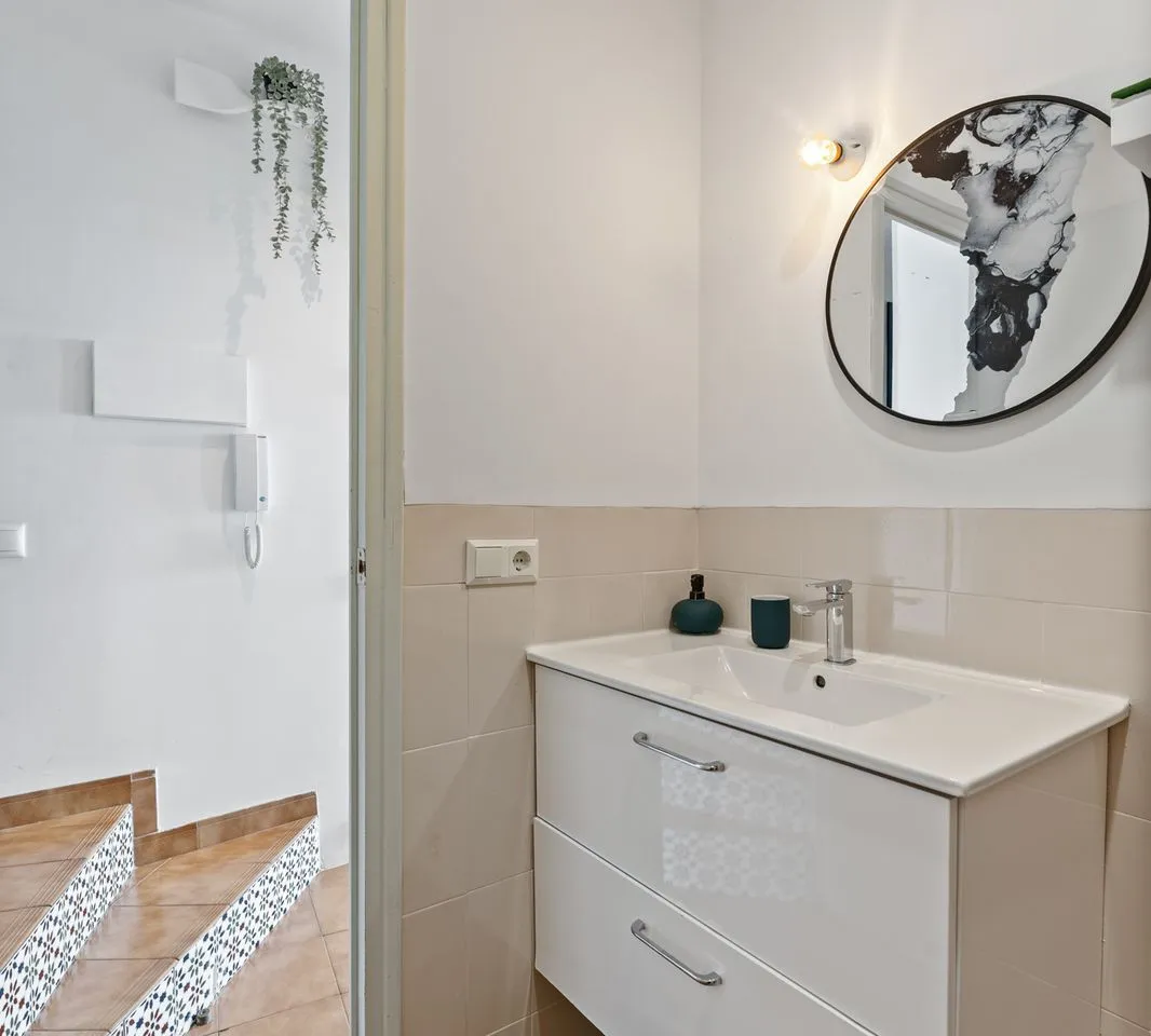 14bd0e5d-3588-491f-b52c-028b8acd0cac