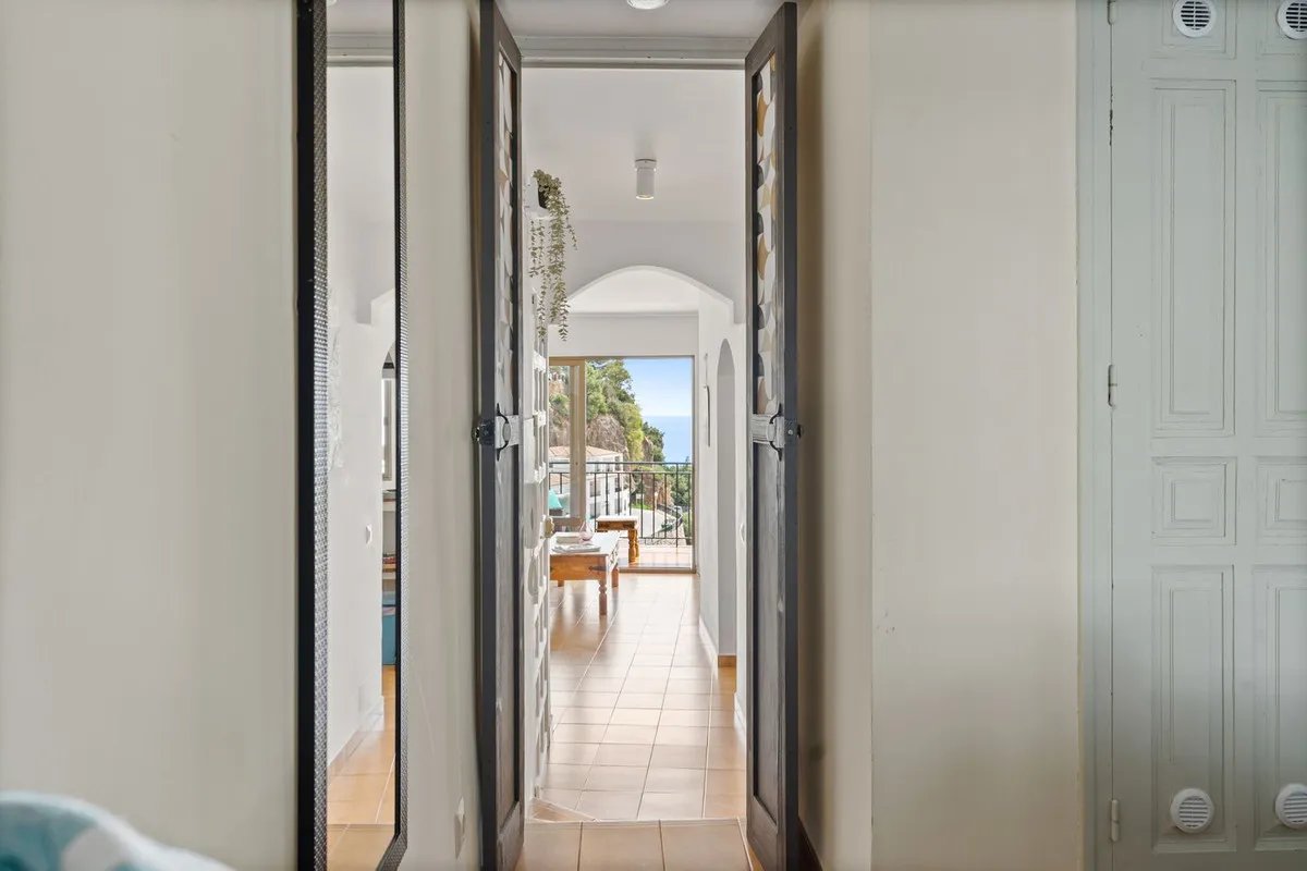 fbc23885-0ed9-4144-afe4-93befb889fdb