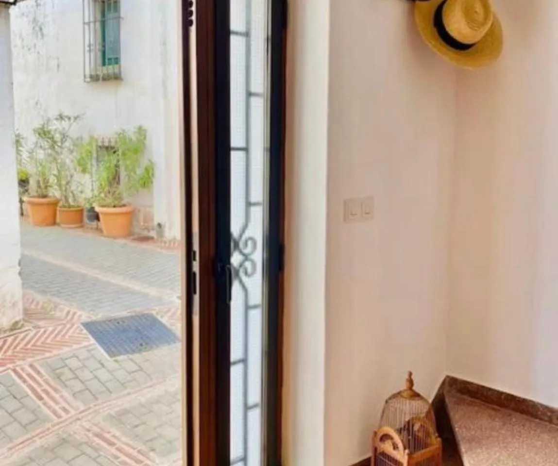 c9bf56de-ee48-4db9-97c9-d3ee2b91634c