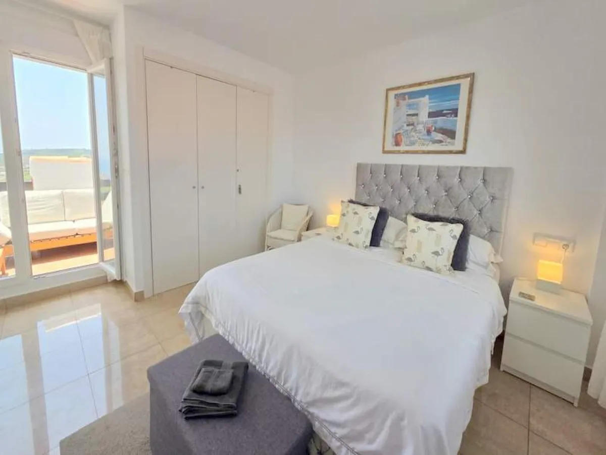 dac8fae9-4a48-455a-b424-4a339b9c5aef