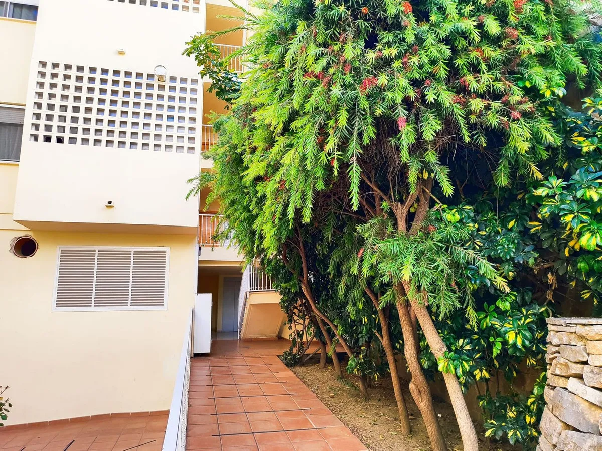 2efb4767-3517-424f-b35b-9eccd053c162