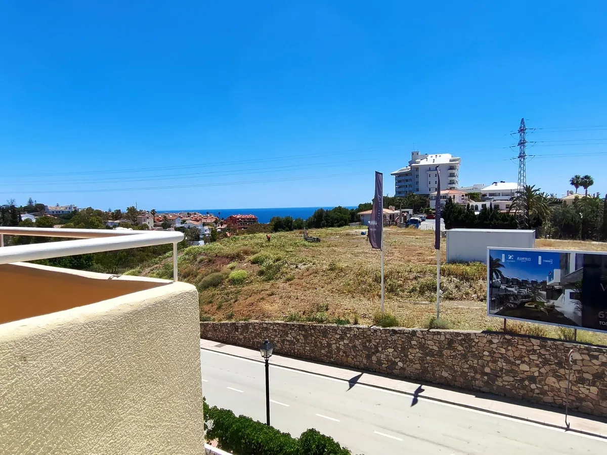 b4a9498f-a972-462a-aaeb-3c6a62f80f34