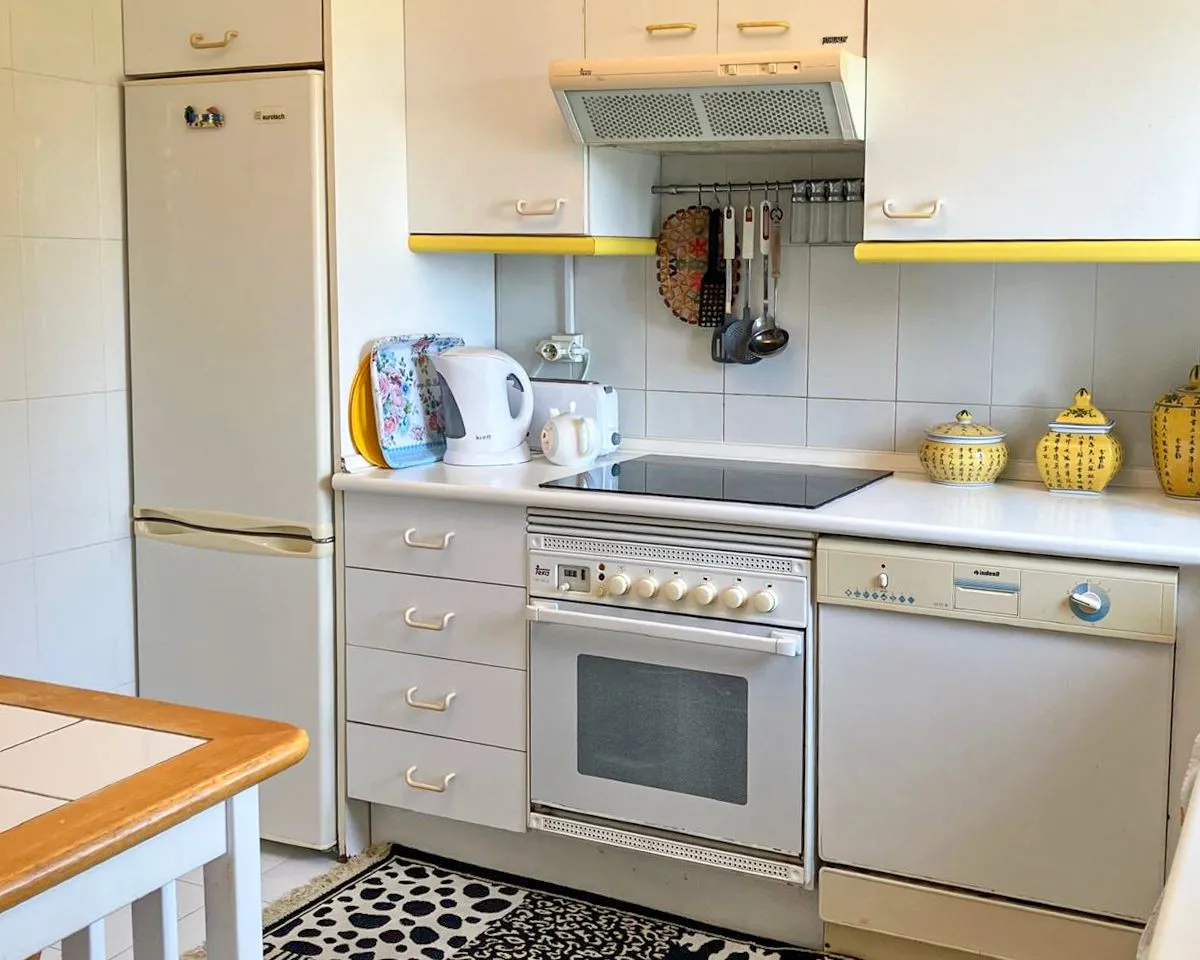 569b8e96-a896-4438-bfd7-423da559d888