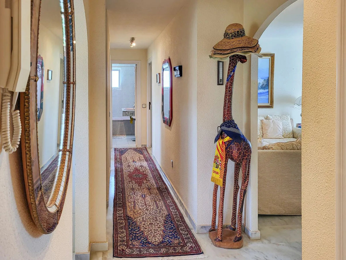 a426d6b3-f4c4-4658-ac33-b2b6547e1c25