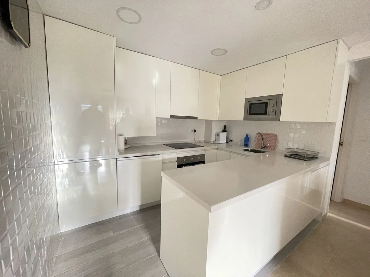 13bae678-8f57-4d0e-a8d2-0705459cd797