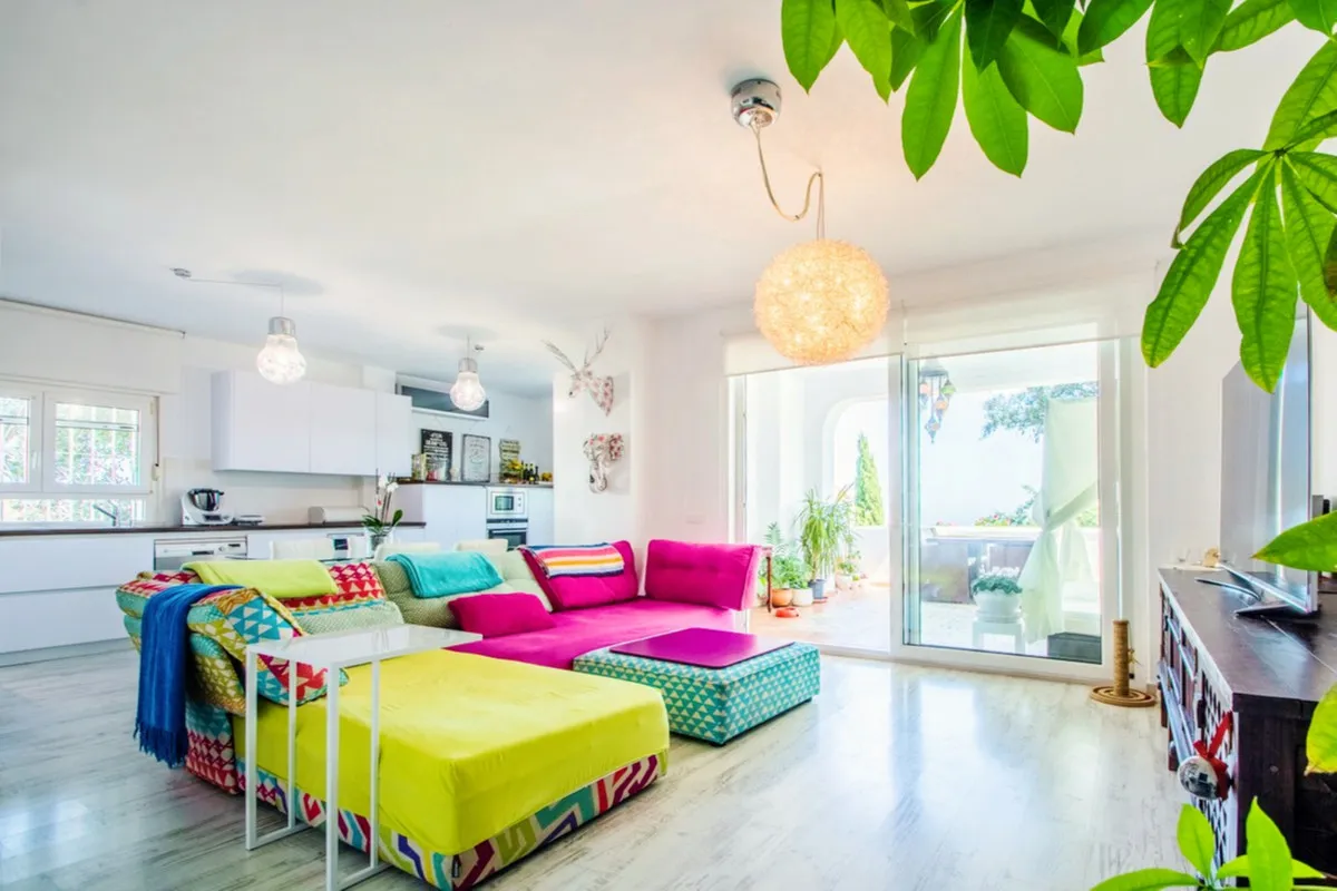 cca082c7-8785-4250-946b-dd763d38b529