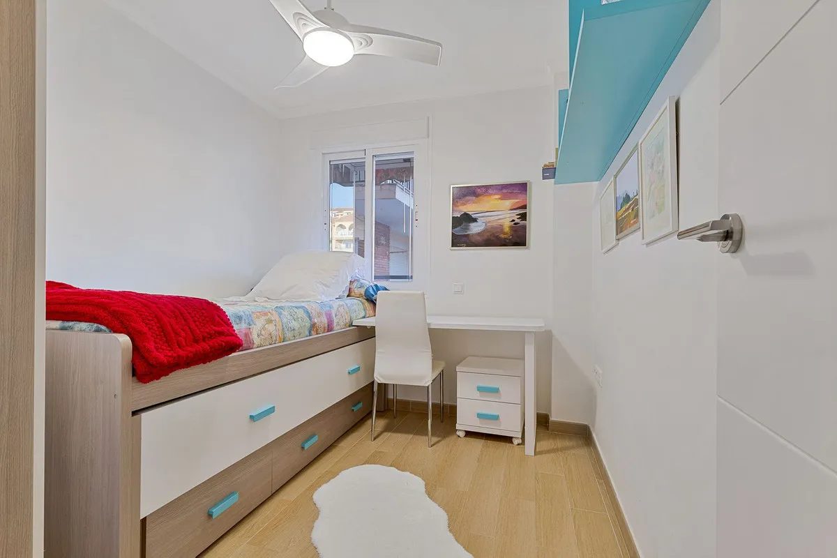 4b919505-90a3-4b67-8dab-9e006505991e