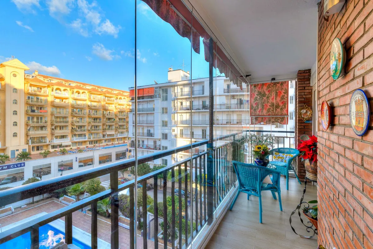 b6449a87-3118-405c-b88f-a1942513c6ad