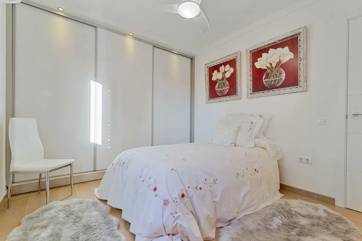 ba7c4ab3-7b88-44df-97a0-705c123eabc6