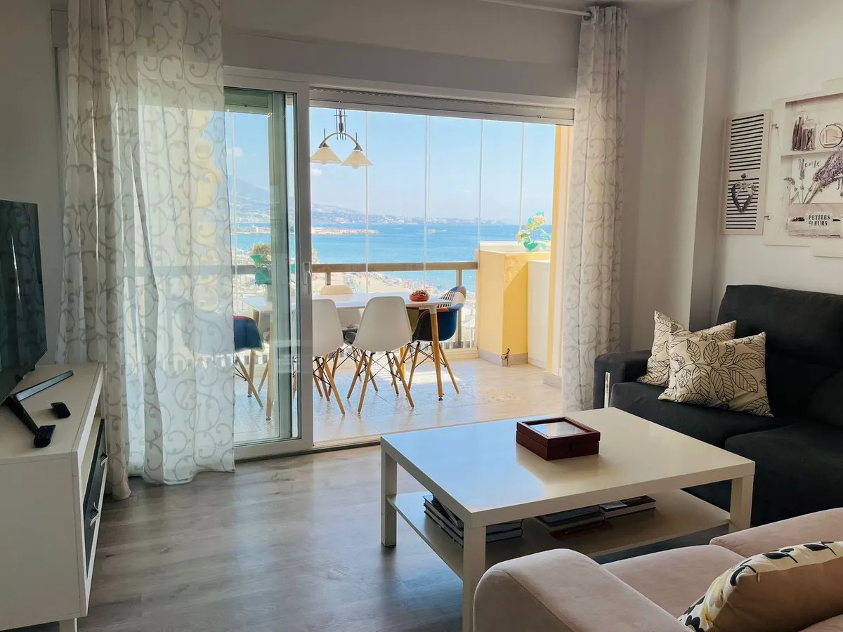 9d31425c-a7e3-4b8b-8a39-8ee87e5102cd