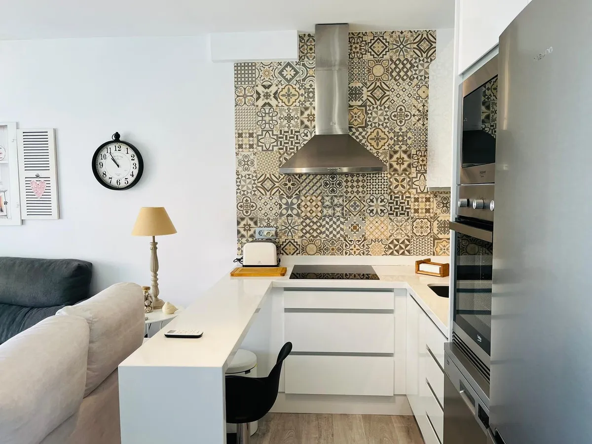 bb2d244d-297e-428b-b07c-219c56985a4f