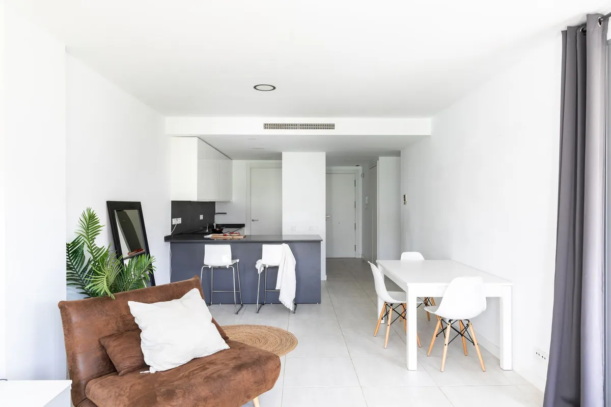 33738c38-2af7-47f5-ad5d-d6801c86422d