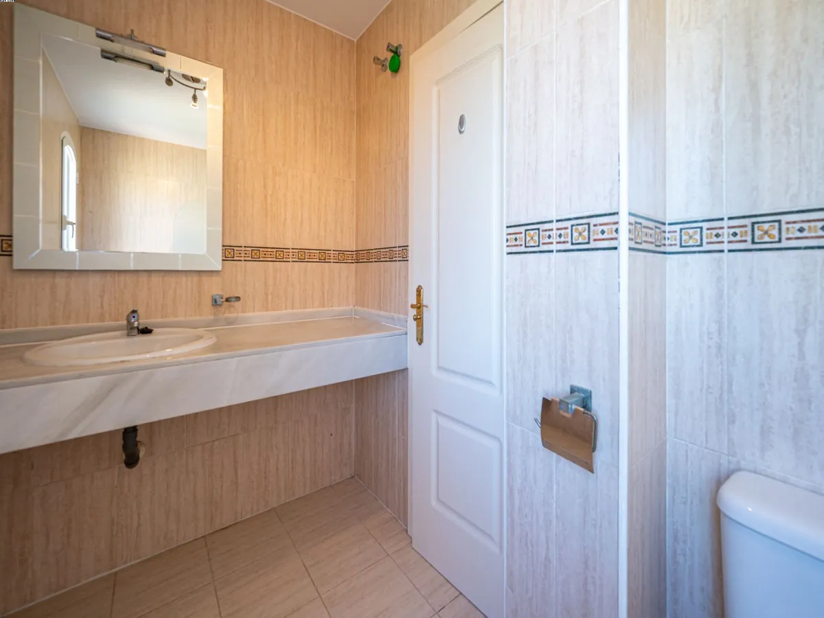 402b1a07-1960-4b5f-9220-a3da206a9c24