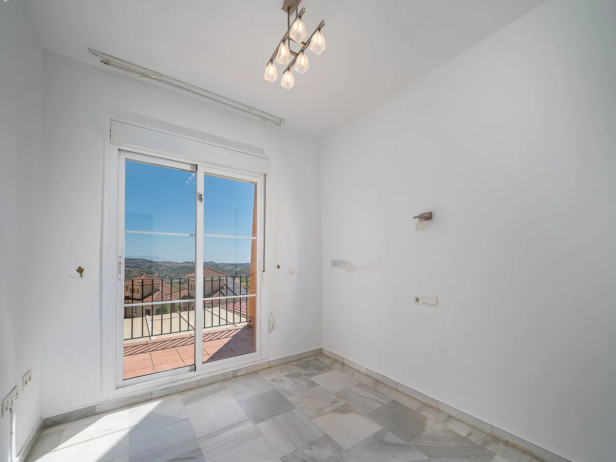 55adf9c8-c02c-4155-b198-9a6878948a8e