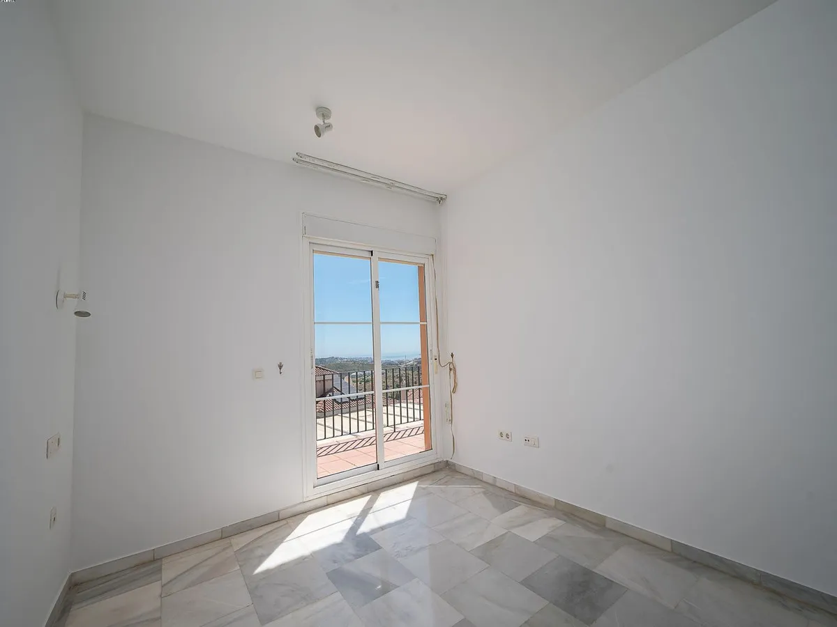 6dd7c339-0e39-4c48-8a76-6af4d98aaaf2