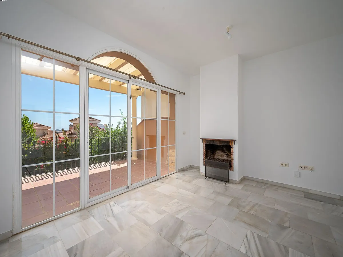 b8be263f-026e-4560-93d9-72f22b2cec66