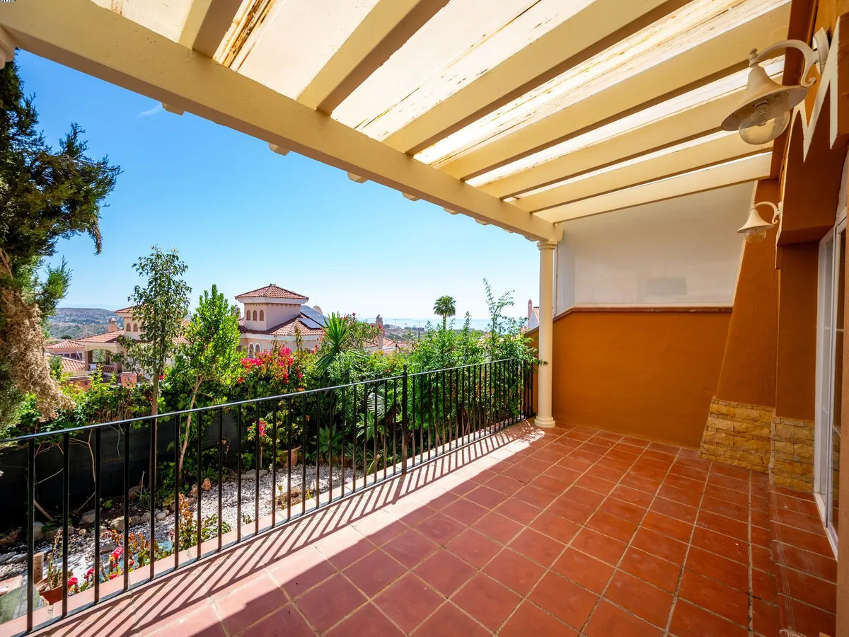 dfc536af-3a6a-4a66-bcf1-1050335e1d41