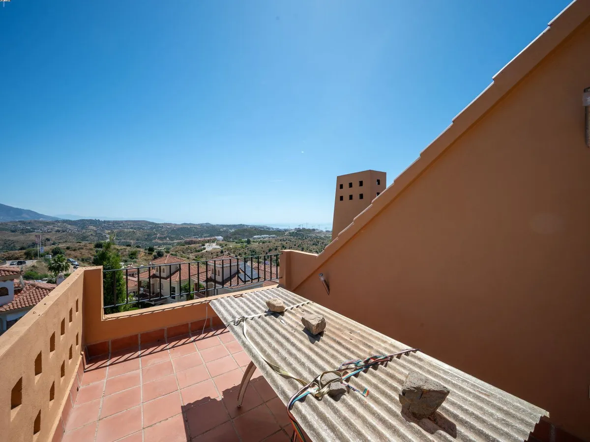 fa3ee4f5-27af-46fb-b3c7-320f0a4791dc