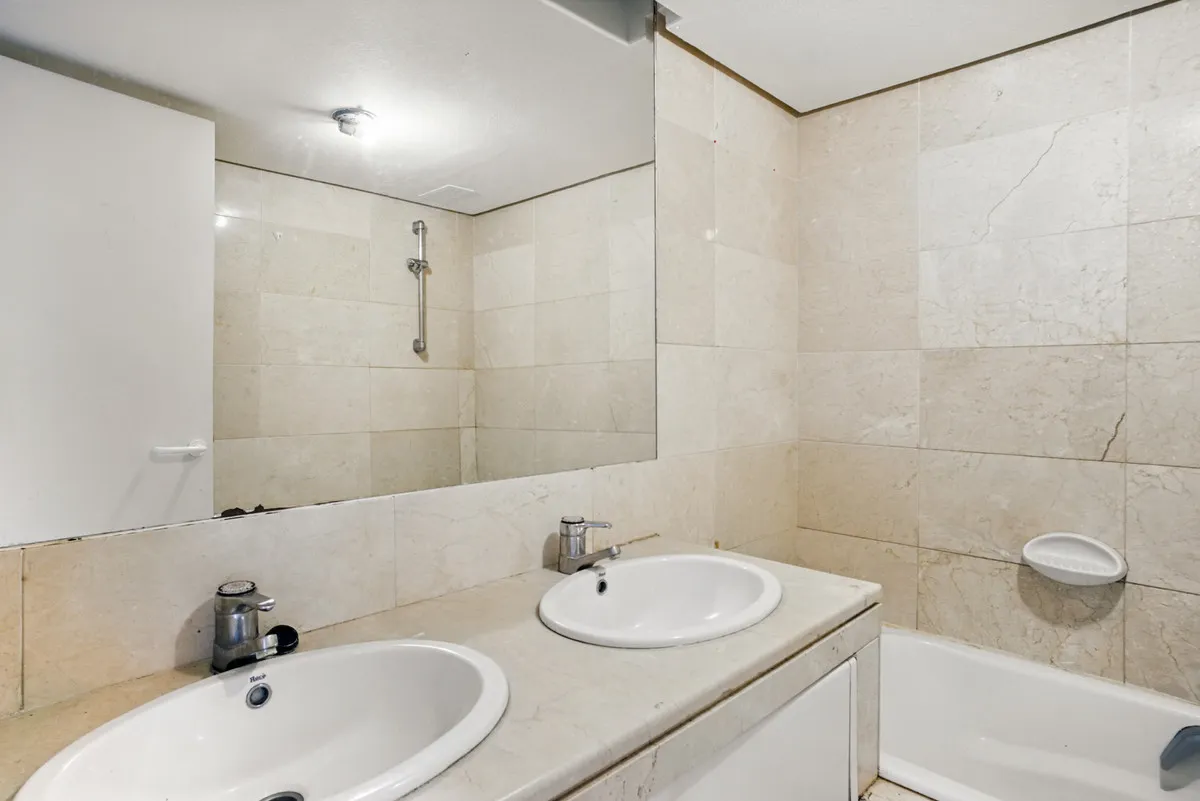 19304c6f-0898-44ab-841e-e877caff88d0