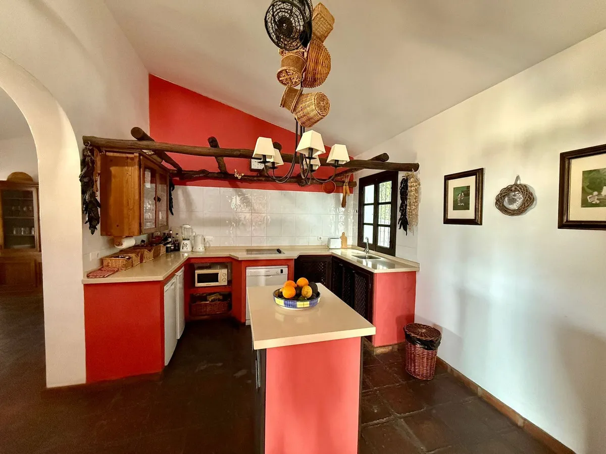 30c0e117-206f-4f43-8080-2d60c9839bc3