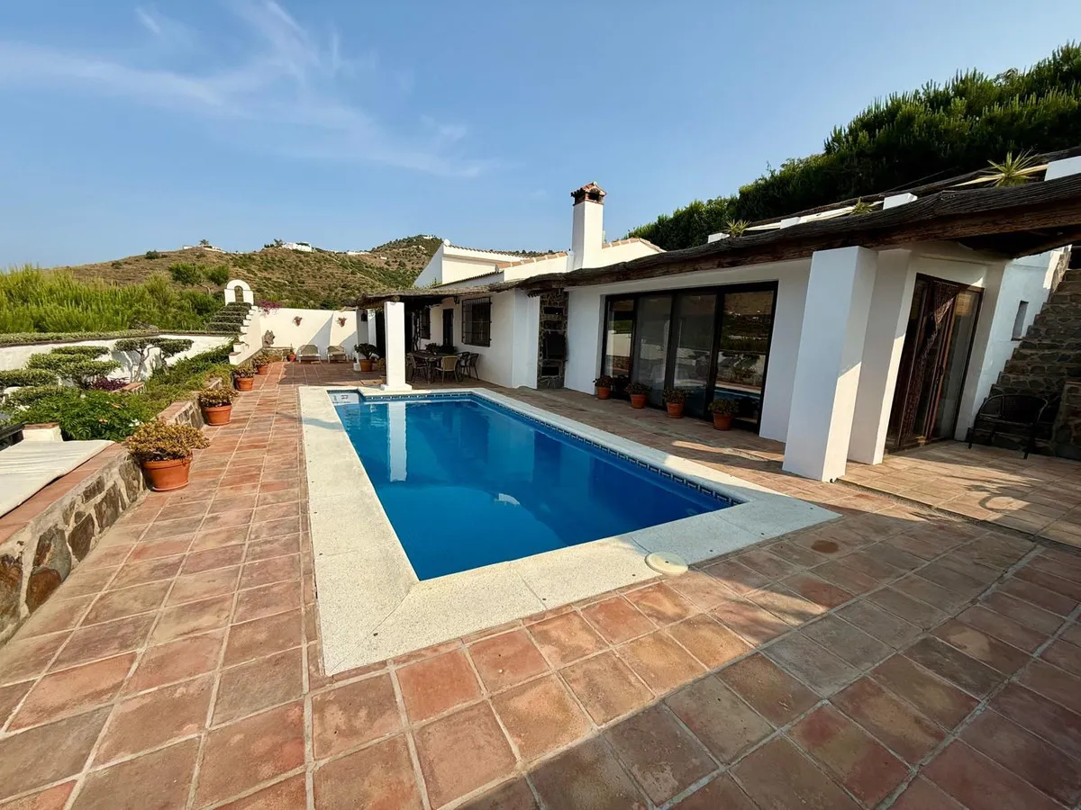 62937501-30f1-4f9e-8857-dfffe77d0516