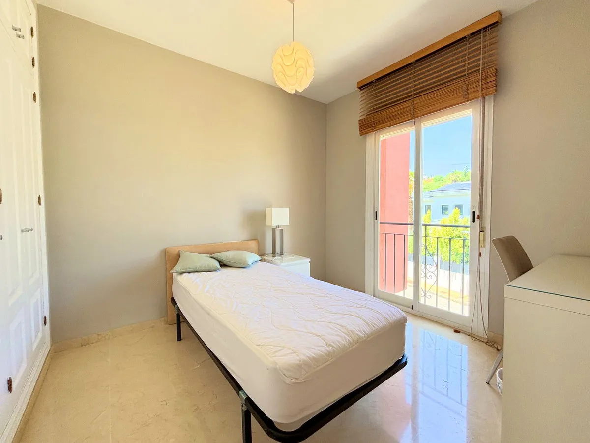 dbd06eda-f7f7-4559-979c-ebbc03f7978c