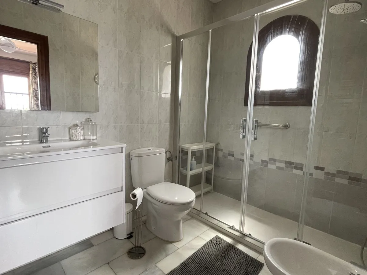 5f392b50-f865-473d-aa91-9f415dc93a64