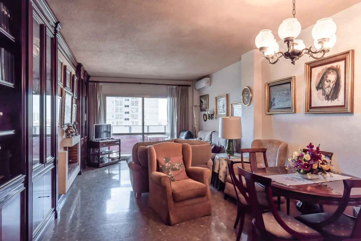 09a93d3b-44ec-457f-8a83-62cf08161733