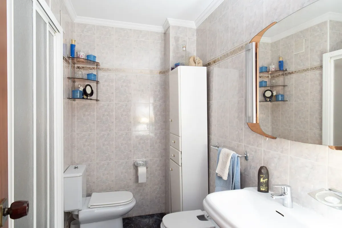 f20d8126-3701-4027-b335-f8dc0d619556