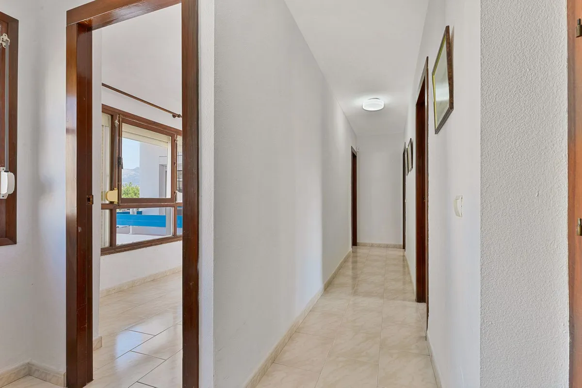 7a81fdbc-f70a-487f-849c-0a1c5803052b