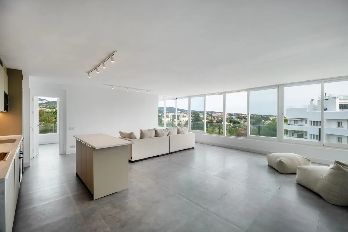 1afa3139-53cb-4f80-858b-aebe8cfbf34c