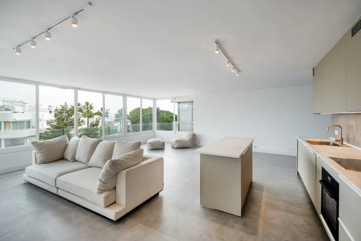 92c0c3da-786b-4552-9461-0b0815b208e9