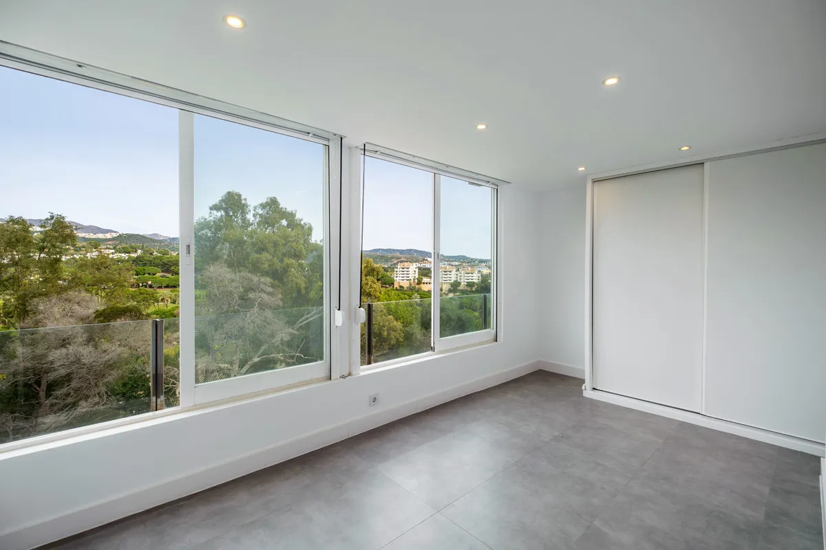 9dd1e87b-100b-403d-9cb9-794512cef727