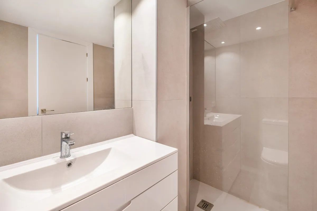 f5bc422a-9c05-4298-a6b3-60b828586183