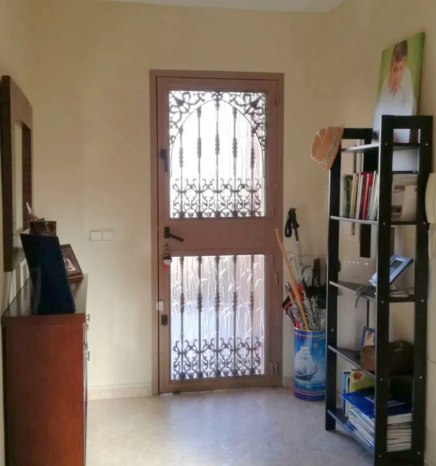 082adef5-e309-42e0-b6ee-a71eeffe8c11