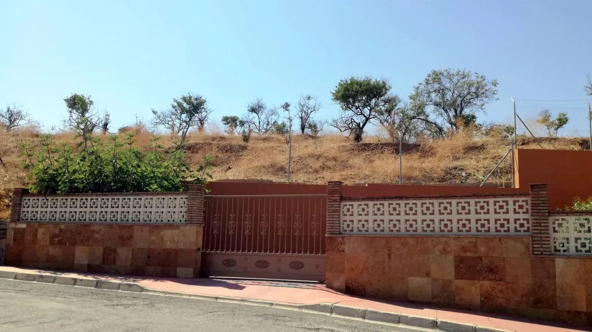 1fc278f5-fe67-411e-b81e-31f25aeaa4ac