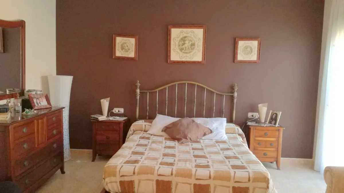 e3c8232d-926a-40a2-b8e3-d3f5aa752fa5