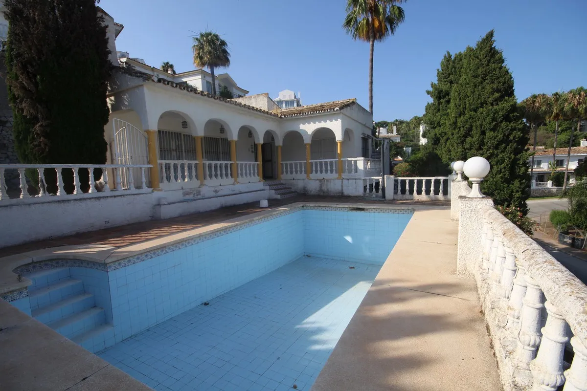 1b6d939a-c5ea-4b2a-9c0a-f295e57ef387