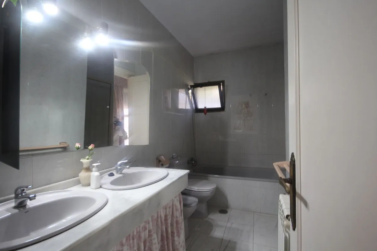 4c44760a-fd1d-4487-8705-45e850df37cd