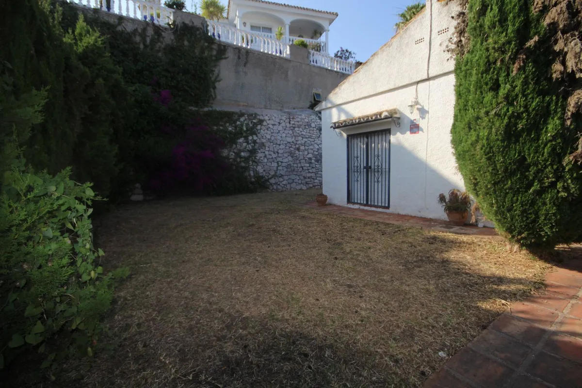 5e9ef10d-87c5-44a2-933f-5d21717a82bb