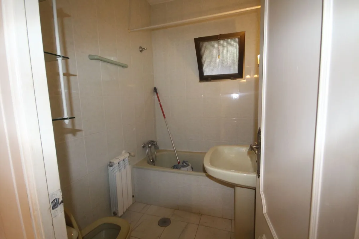 8b3eb477-36de-48b8-ab20-018582ce8605