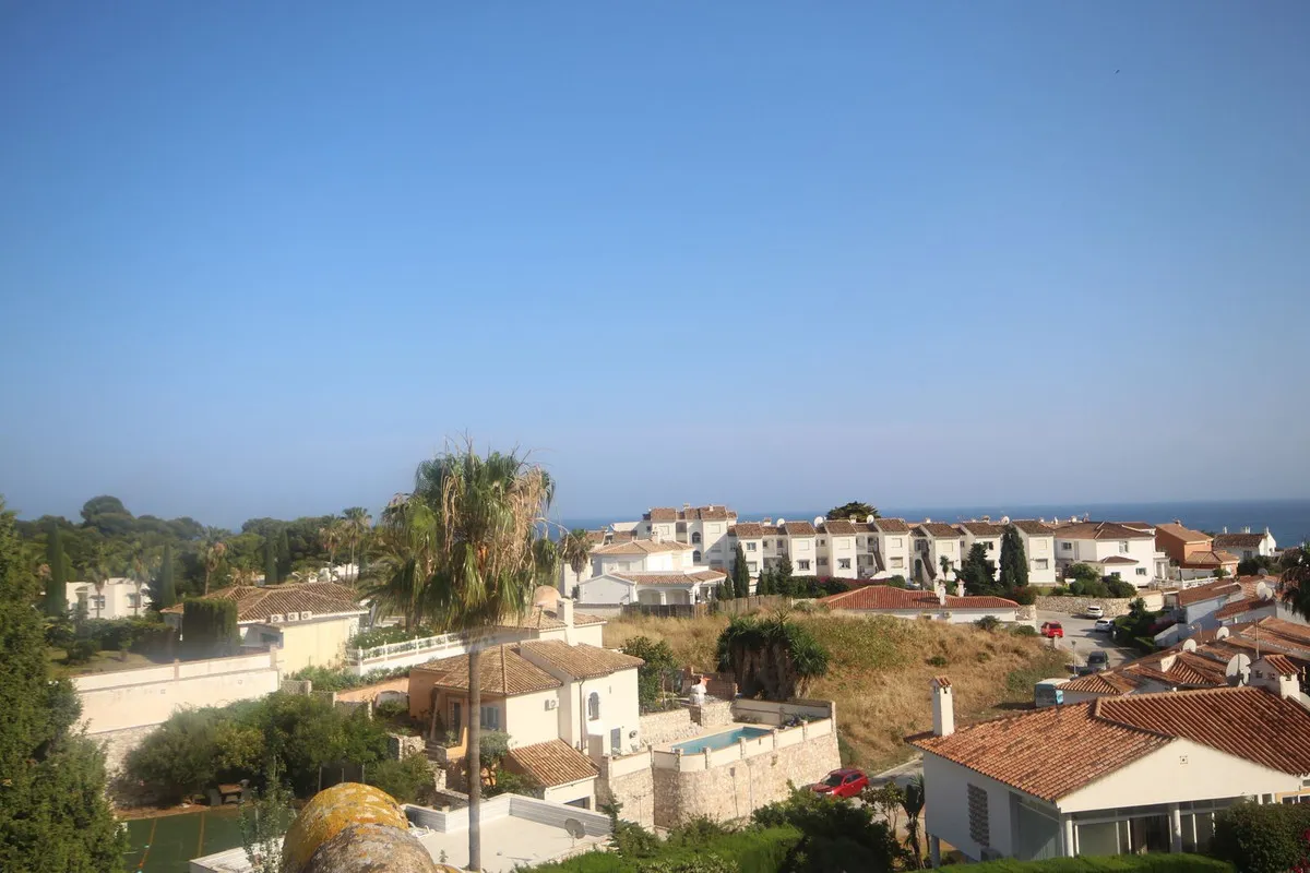 8ea4a66e-4dc3-4532-a9db-4e65490e02cd