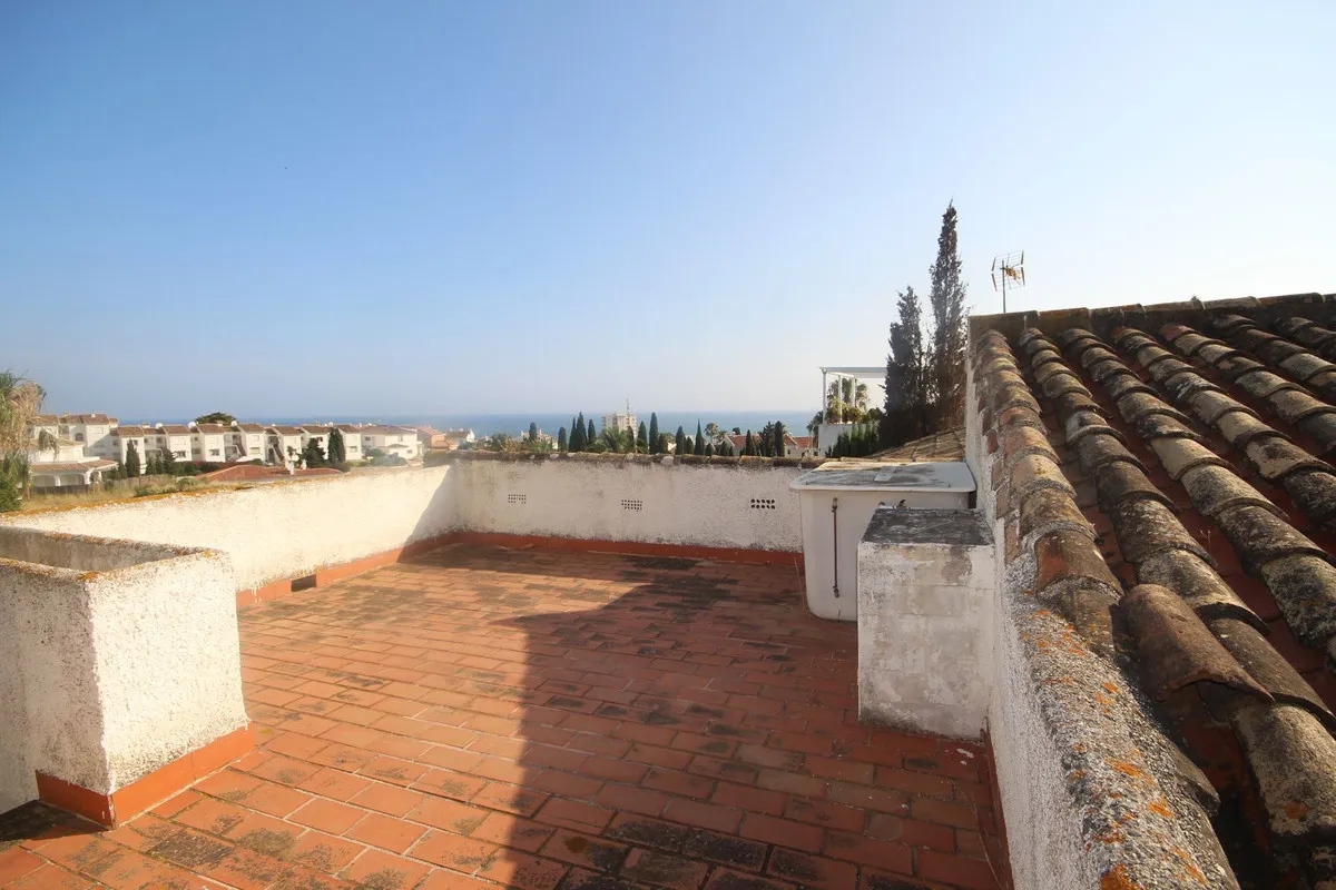 d6e0566d-7269-4d23-9a1a-f67bc0ef53c9