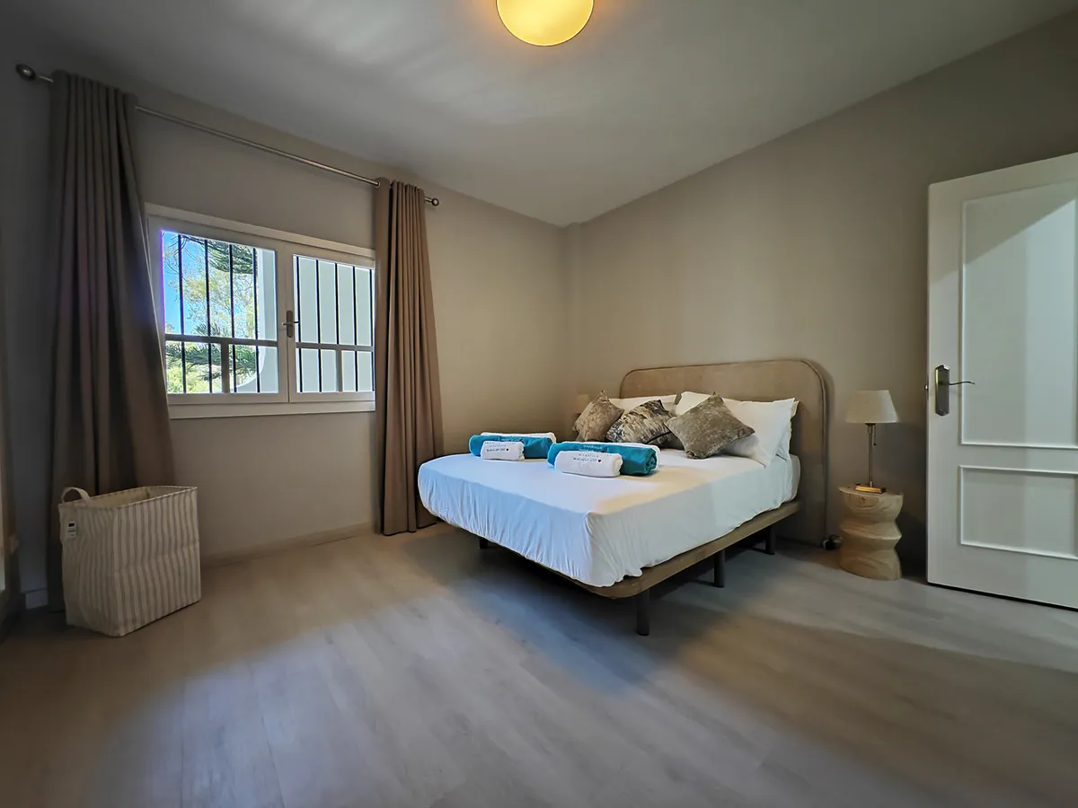 177001bb-9462-49d3-a22c-585f80af2b8e