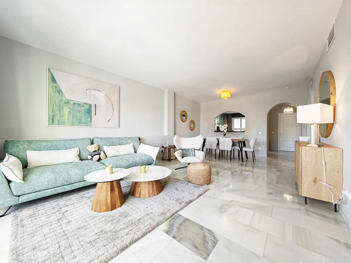 69f8b72b-32a0-4674-b663-9730e84d76f2