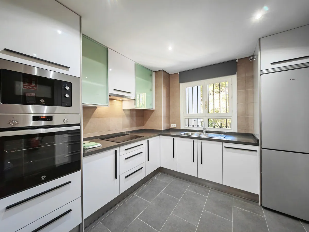 f4ee49f2-4ef4-443f-8a9c-96fc6cf3e6b6