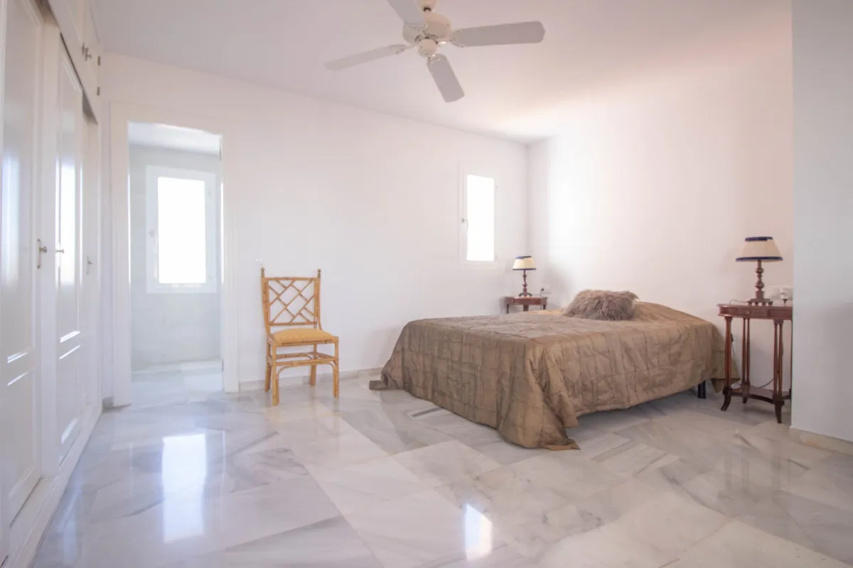 07ae9b63-a835-4d8d-951a-b281be8ab4f3