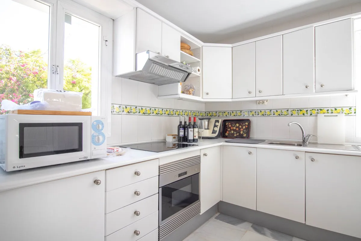 32734d54-a051-4d90-871e-4c7fc4e4aaf3