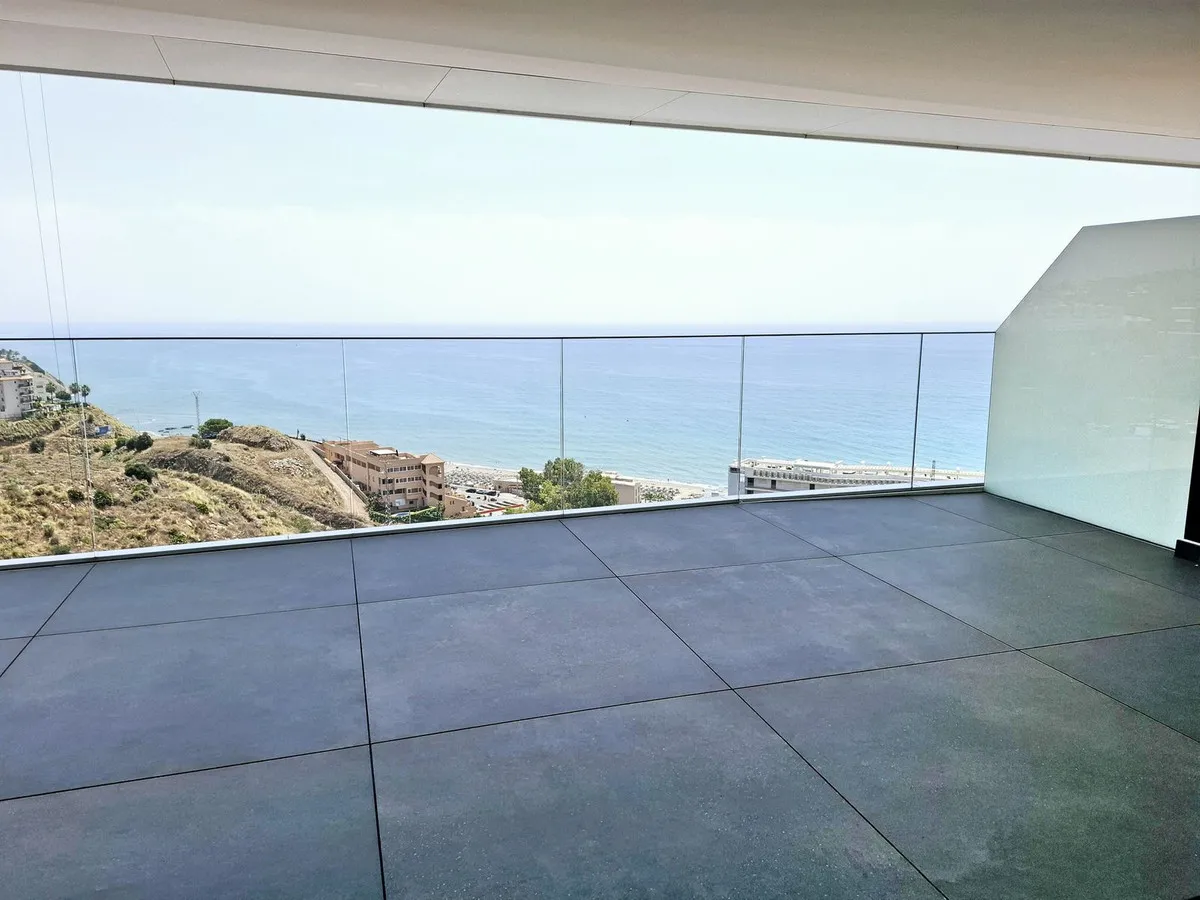 951f9929-ebeb-4f83-a353-f7dfb94c290d