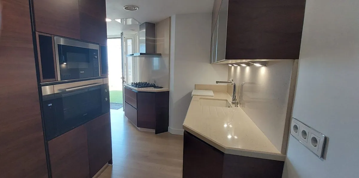 09eb11e6-5136-4253-a646-9e9f5b161ca8